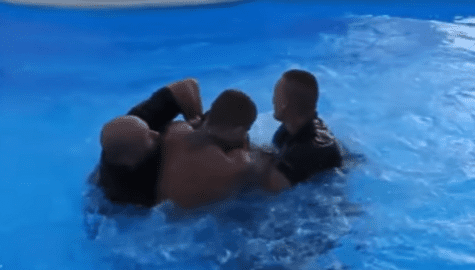 Napeto na sučeljavanju: Vaso i Croata završili u bazenu, razdvajali ih zaštitari!